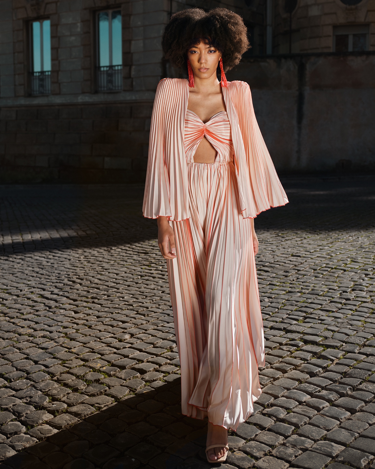 Evana, model in Paris — picture 5