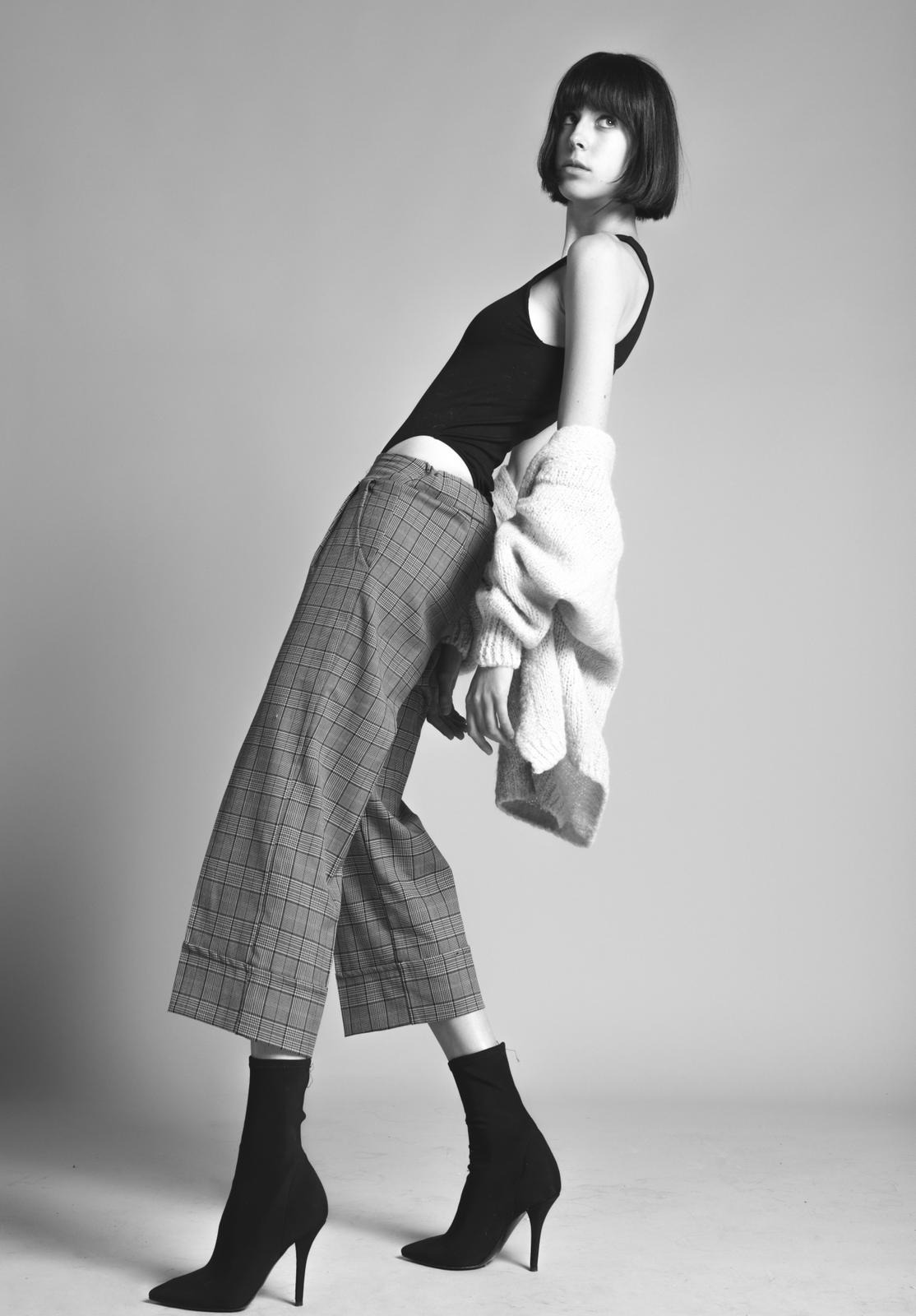 Alice, model in Milan — picture 4