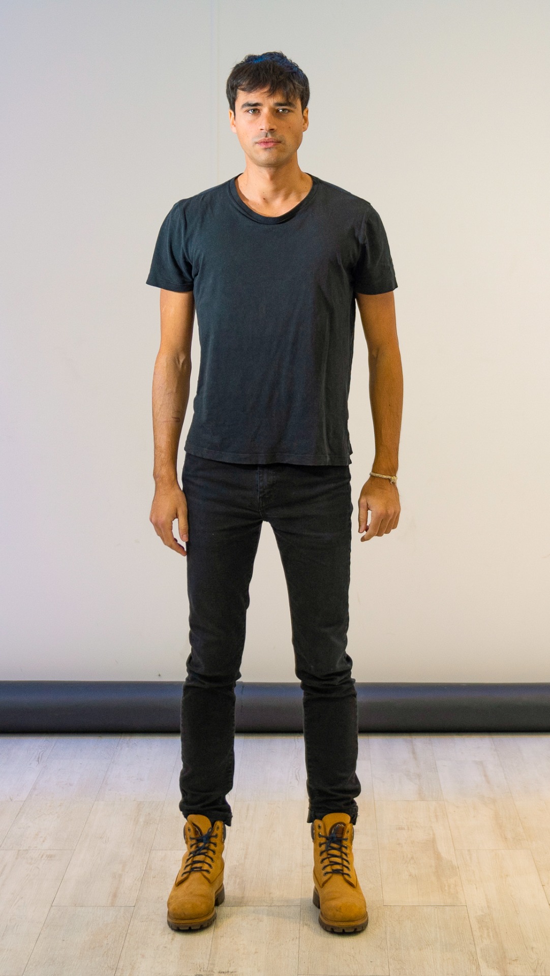 Hugh, model in Paris — picture 2