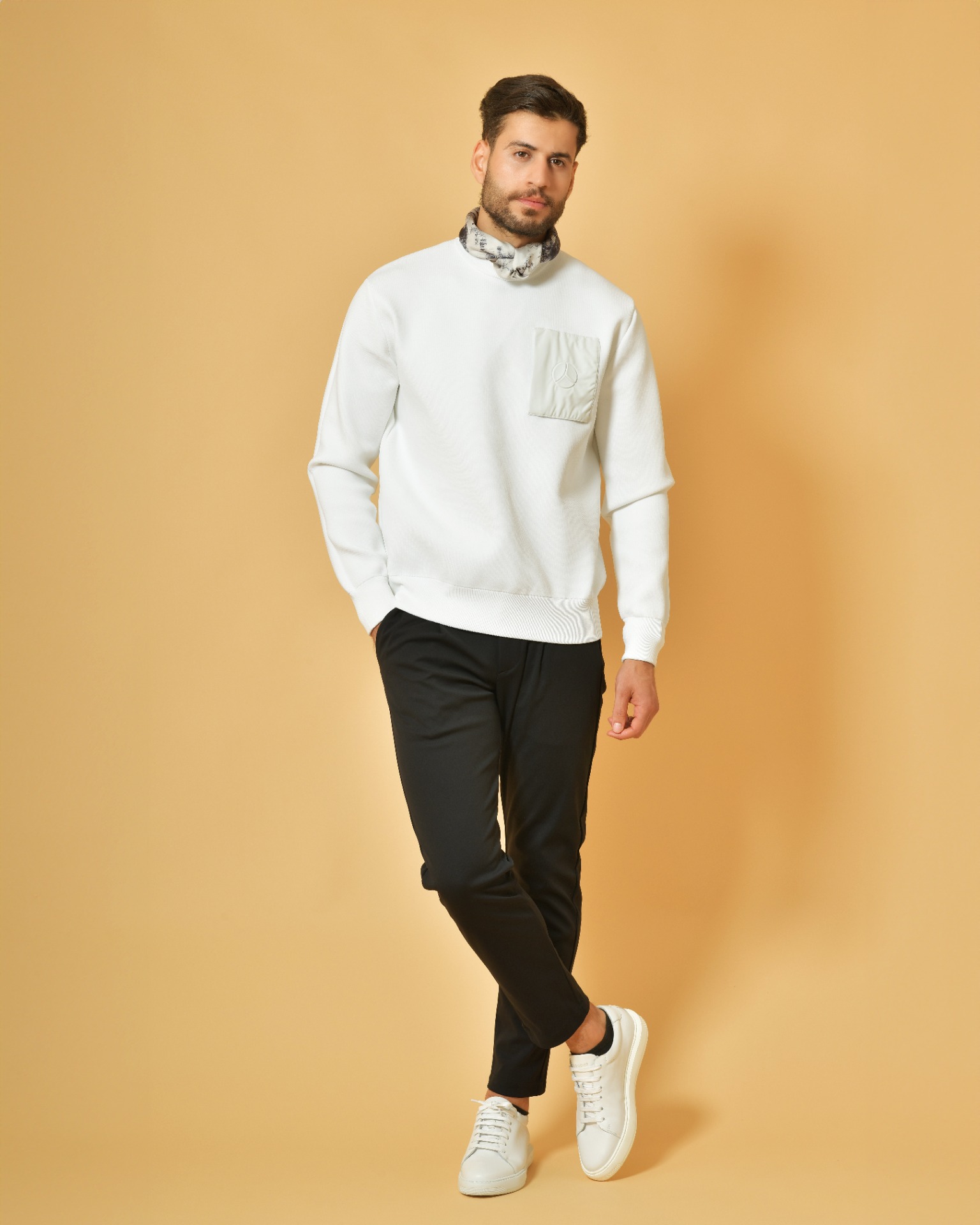 Ghassen, model in Paris — picture 5