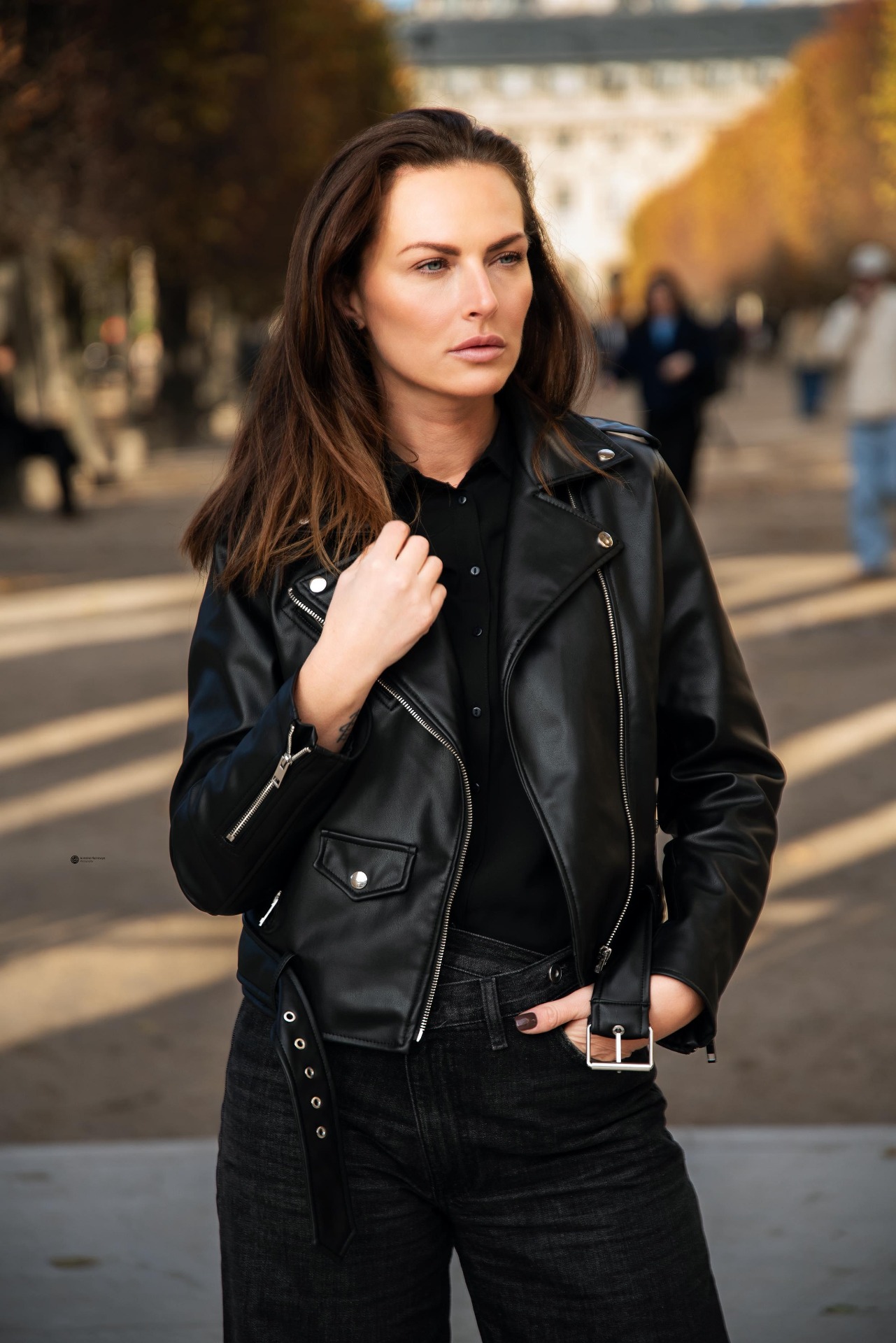 Lucie, model in Paris — picture 4