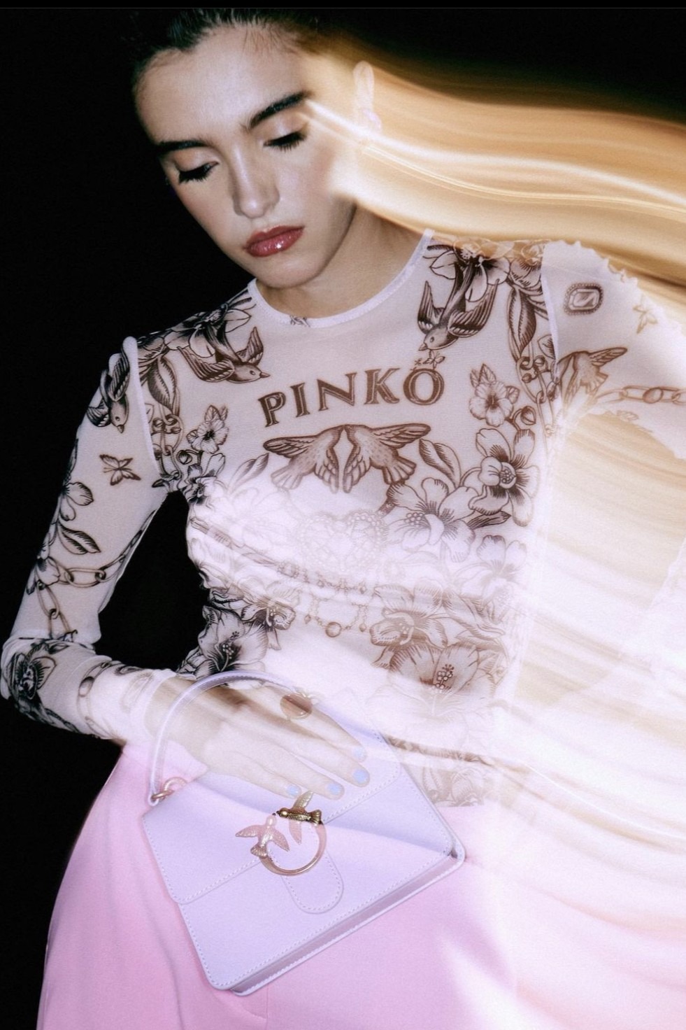 Laura Sara, model in Milan — picture 15