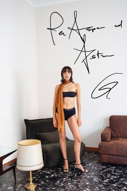 Laura Sara, model in Milan — picture 18
