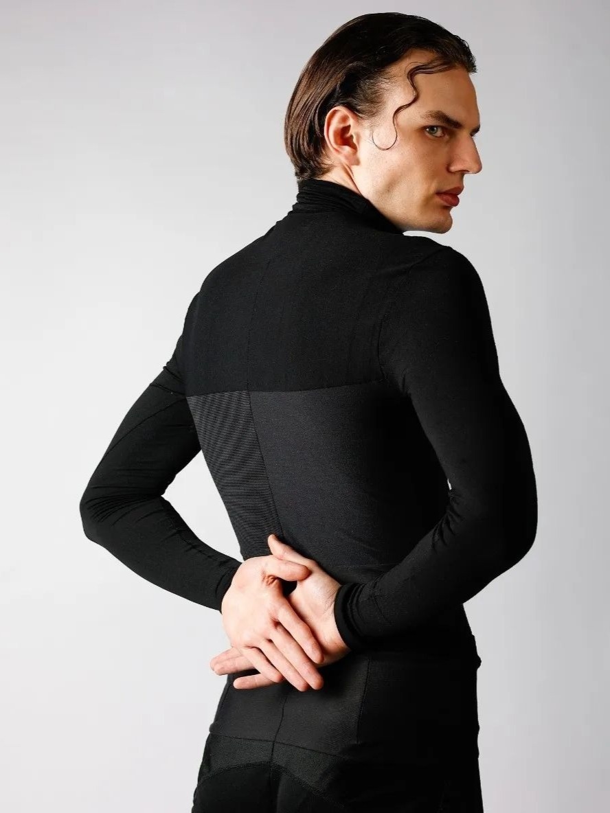 Julian, model in Berlin — picture 7
