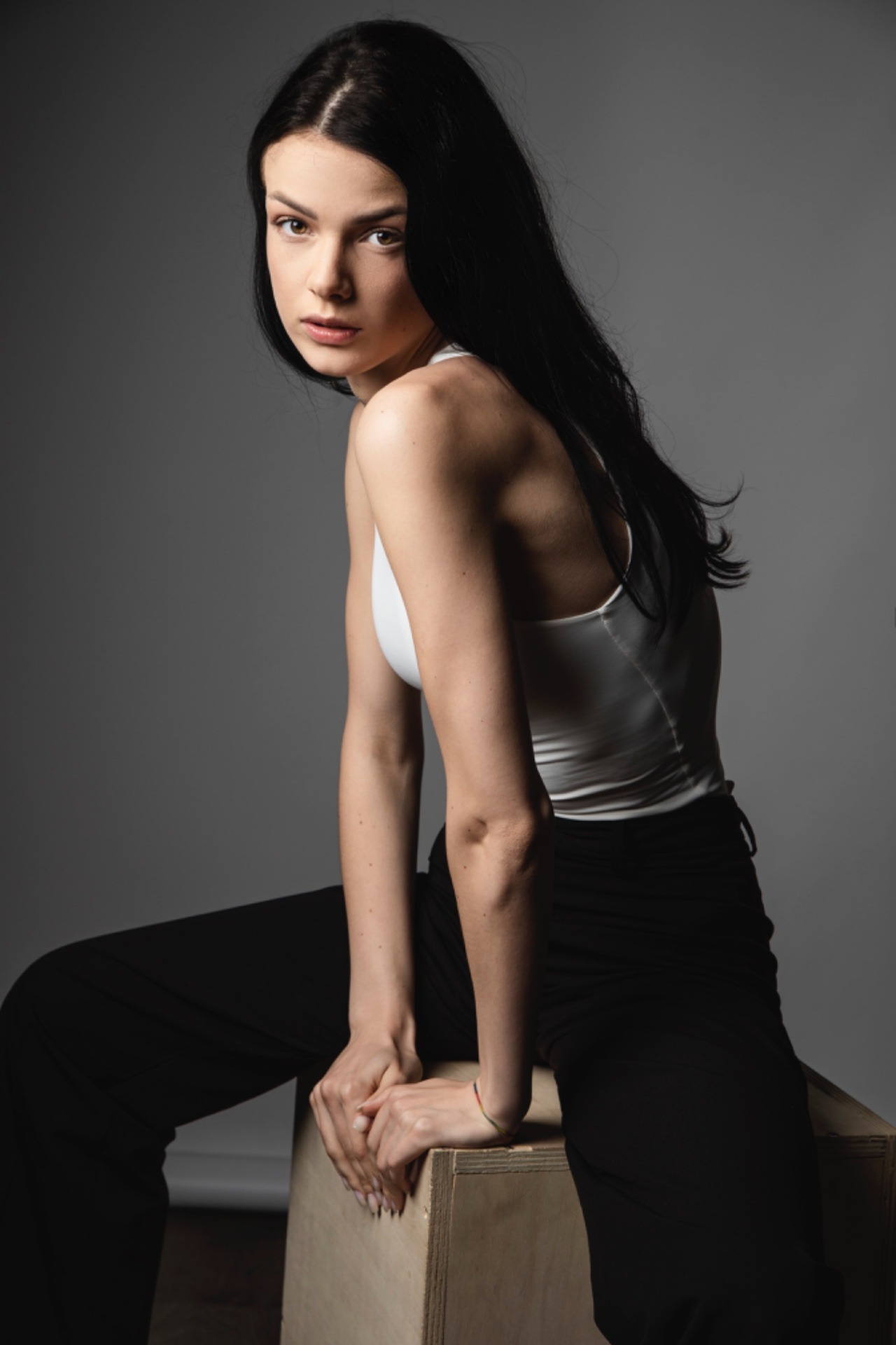 Karyna, model in Milan — picture 15