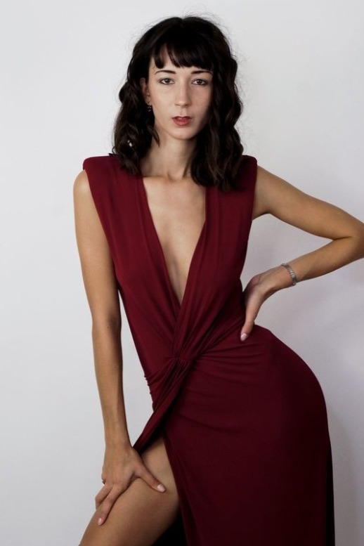 Valentina, model in Paris — picture 12