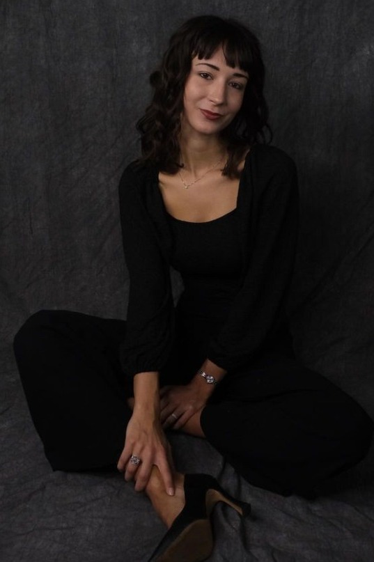 Valentina, model in Paris — picture 7