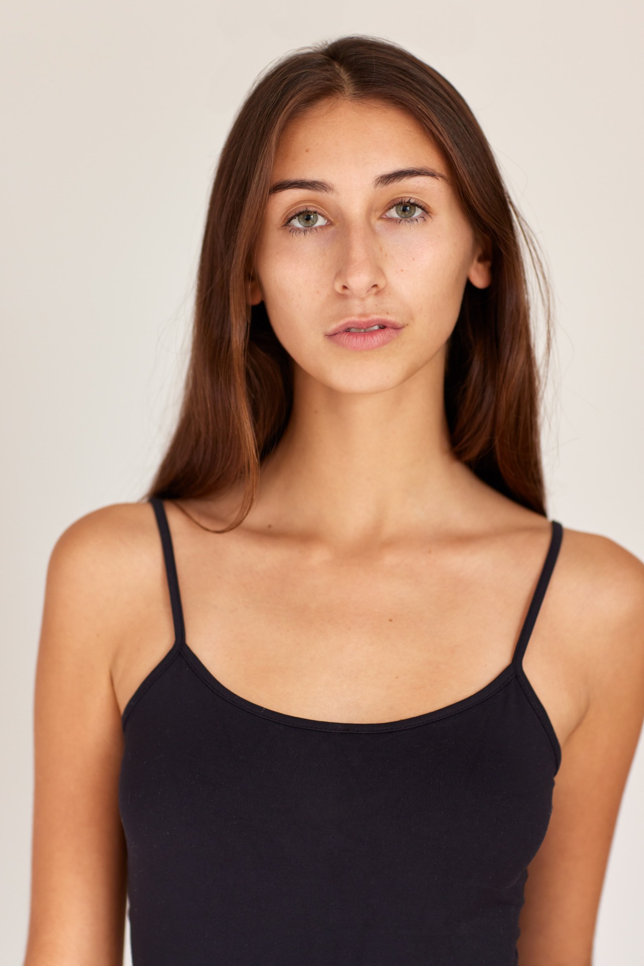 LISE, model in Paris — picture 1