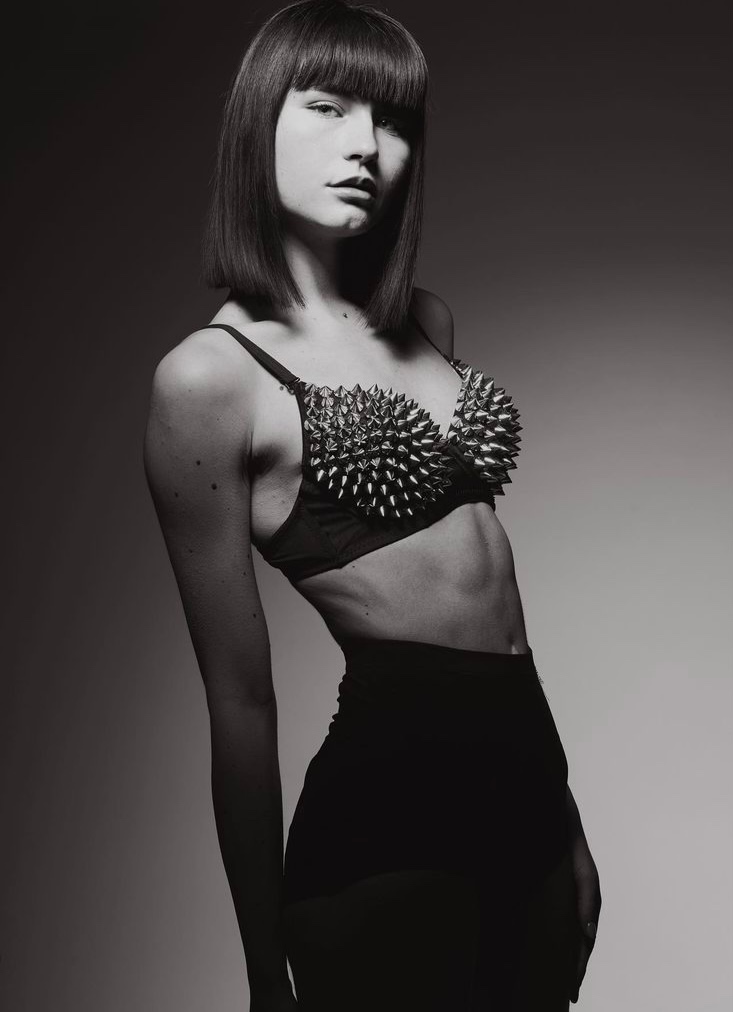 Giulia, model in Milan — picture 15