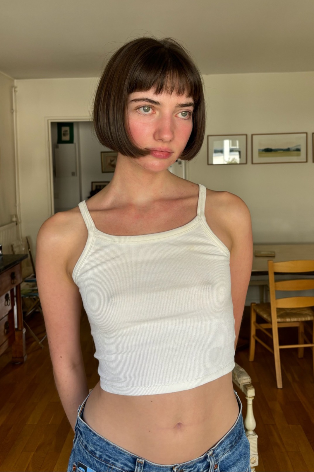 Nila, model in Paris — picture 3
