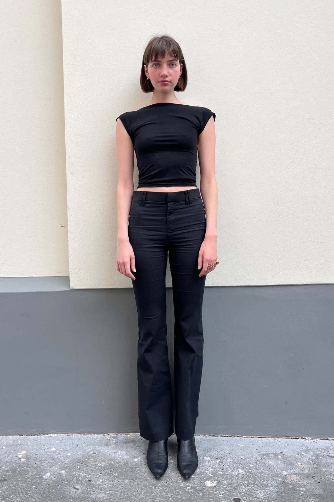 Nila, model in Paris — picture 6