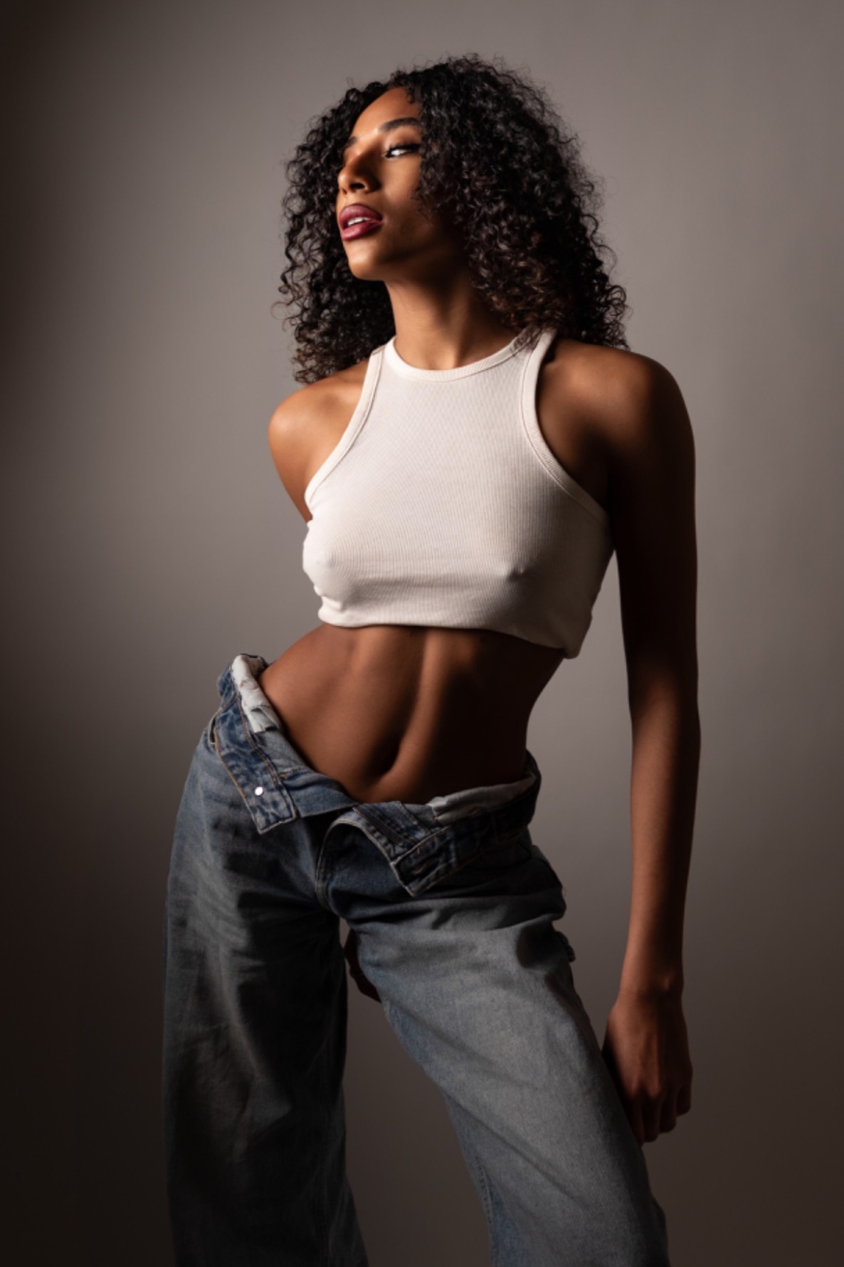 Nelly, model in Paris — picture 2