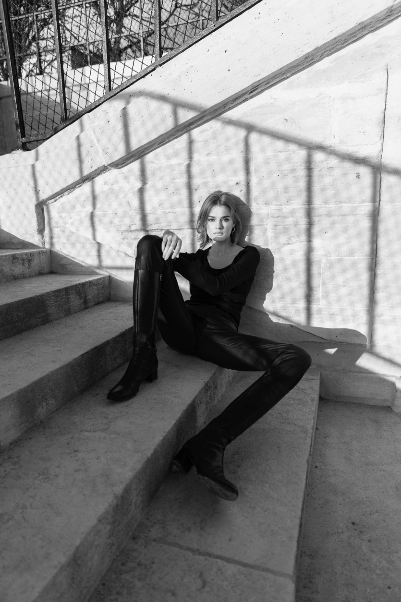 Olia, model in Paris — picture 3