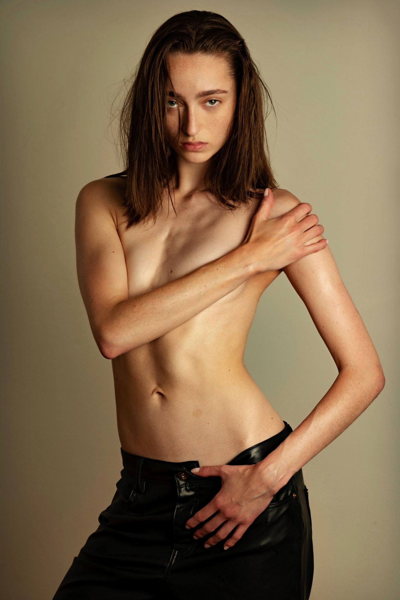 Luna, model in Paris — picture 20