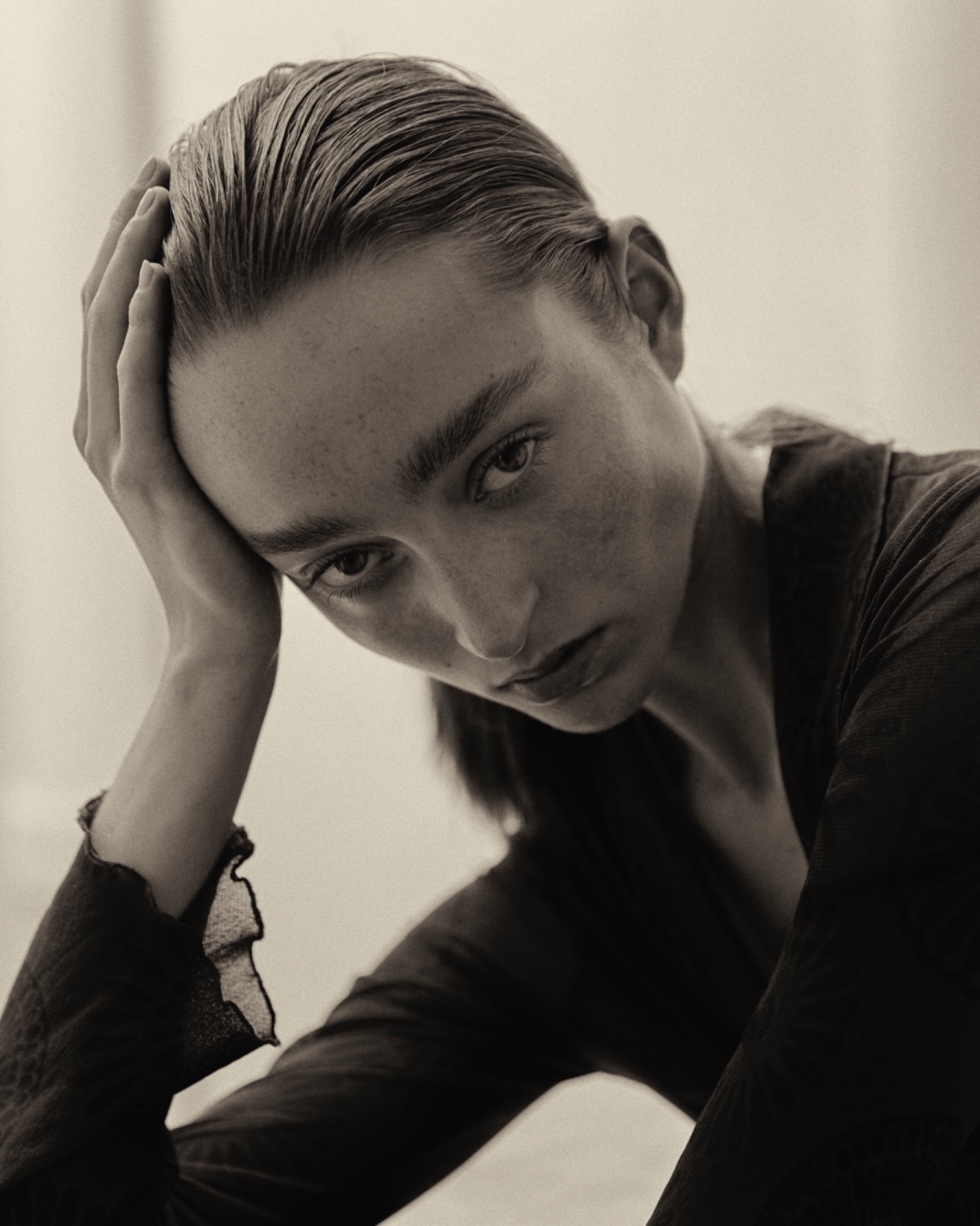 Luna, model in Paris — picture 28