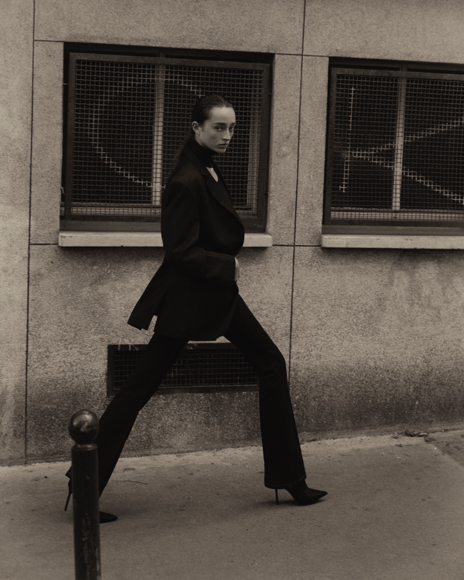 Luna, model in Paris — picture 34