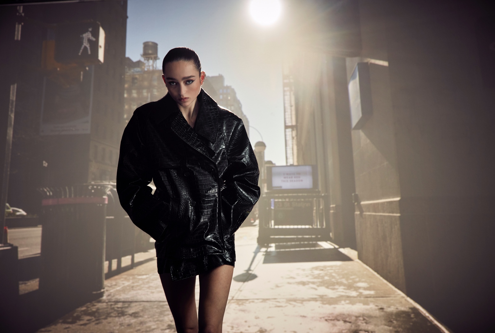 Luna, model in Paris — picture 5