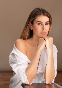 Valentina, model in Milan