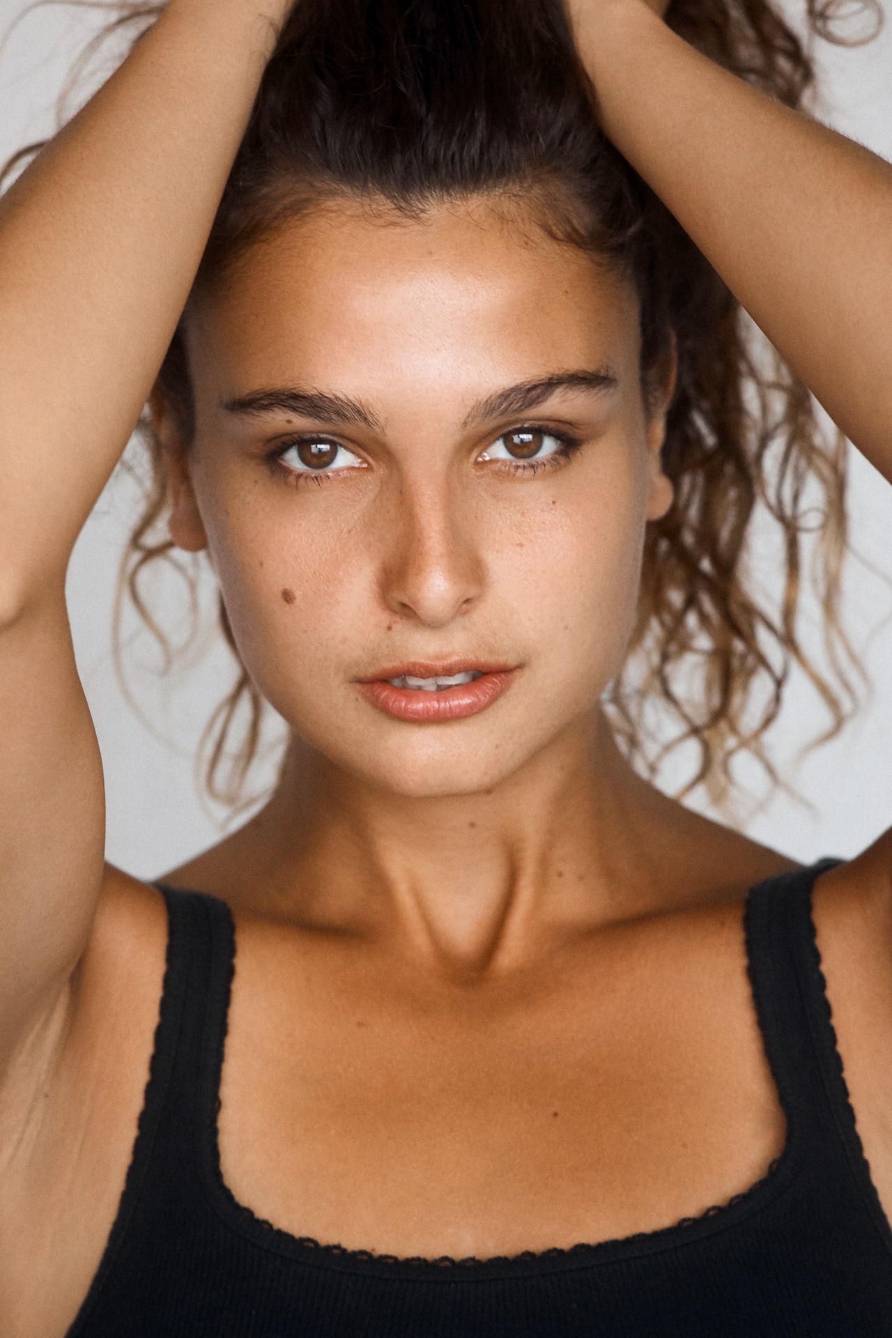 MANON, model in Paris — picture 11