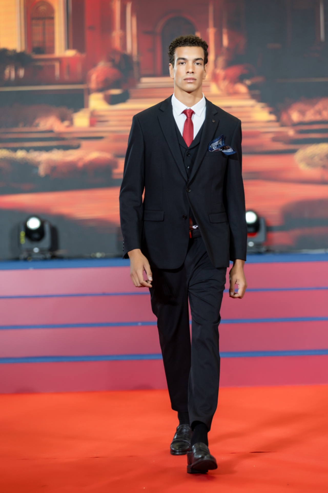 Benjamin, model in Paris — picture 5