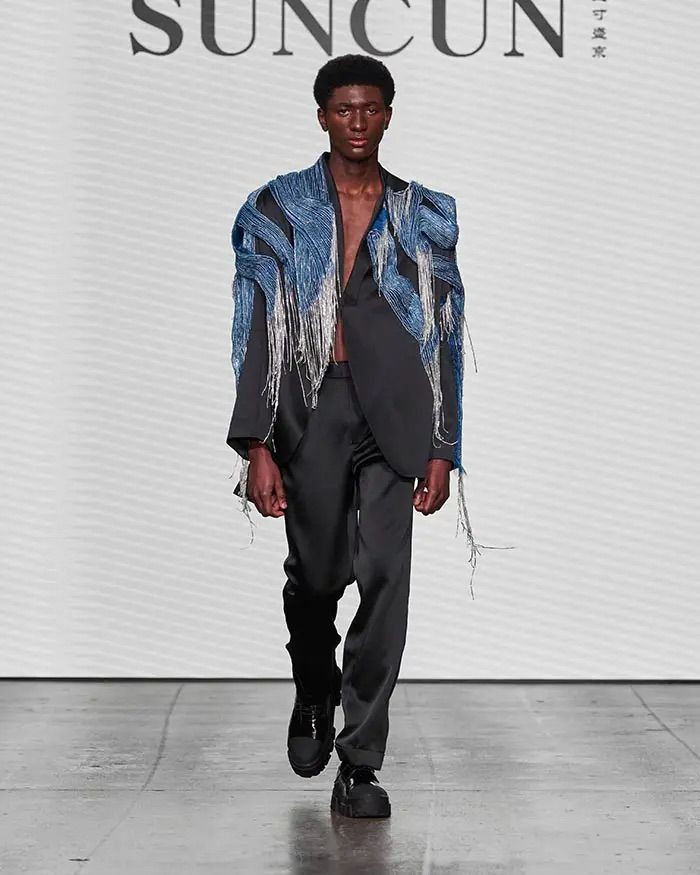 Michael, model in London — picture 16