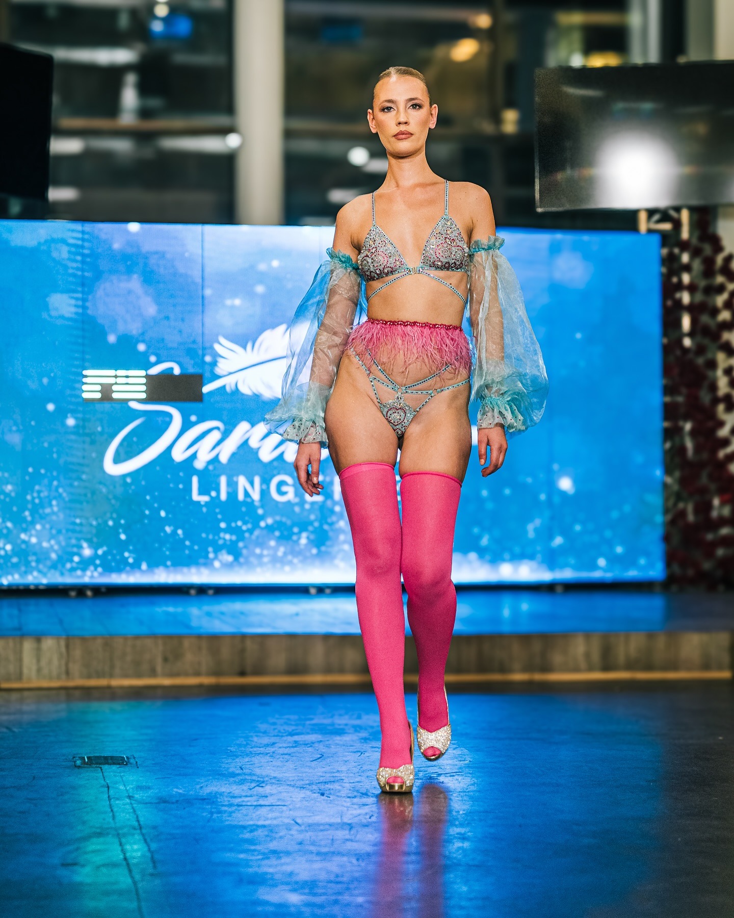 Anhelina, model in New York — picture 11