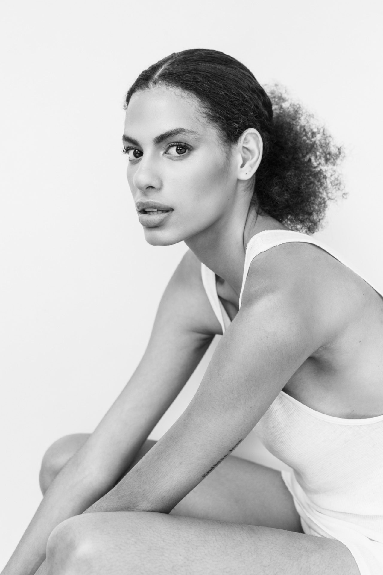 Mavi, model in Milan — picture 10
