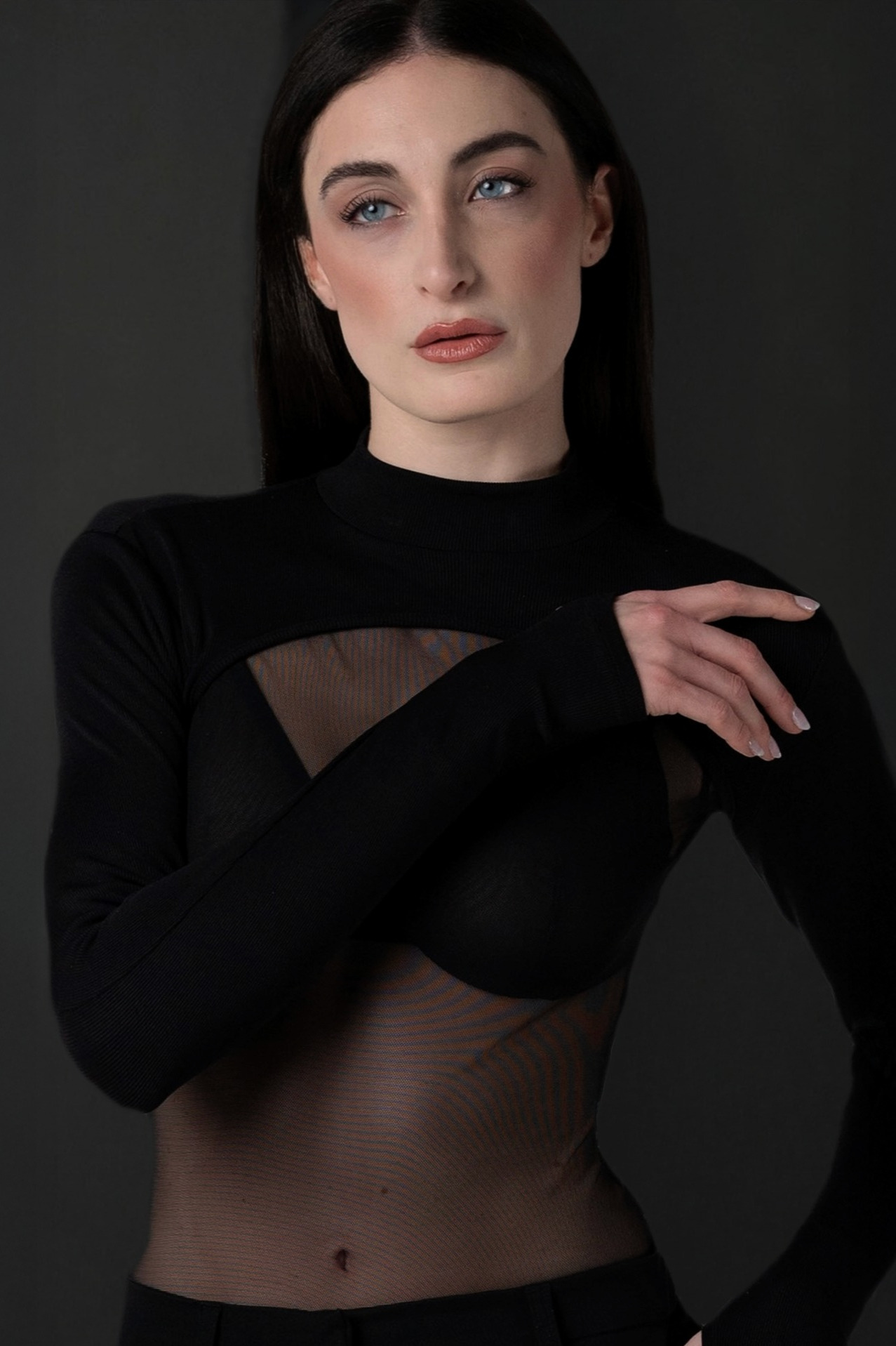 Francesca, model in Milan — picture 5